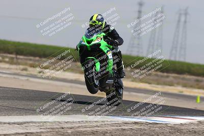 media/Aug-03-2025-TrackDaz (Sun) [[bf4a71acf9]]/B Group/1220pm (Wheelie Bump)/